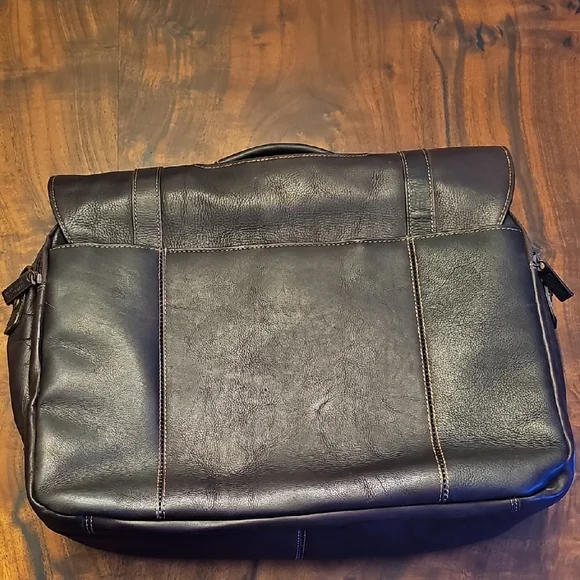 KENNETH COLE REACTION🔥LIKE NEW🔥